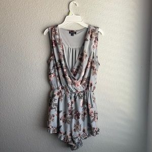 Gray, Floral Romper!